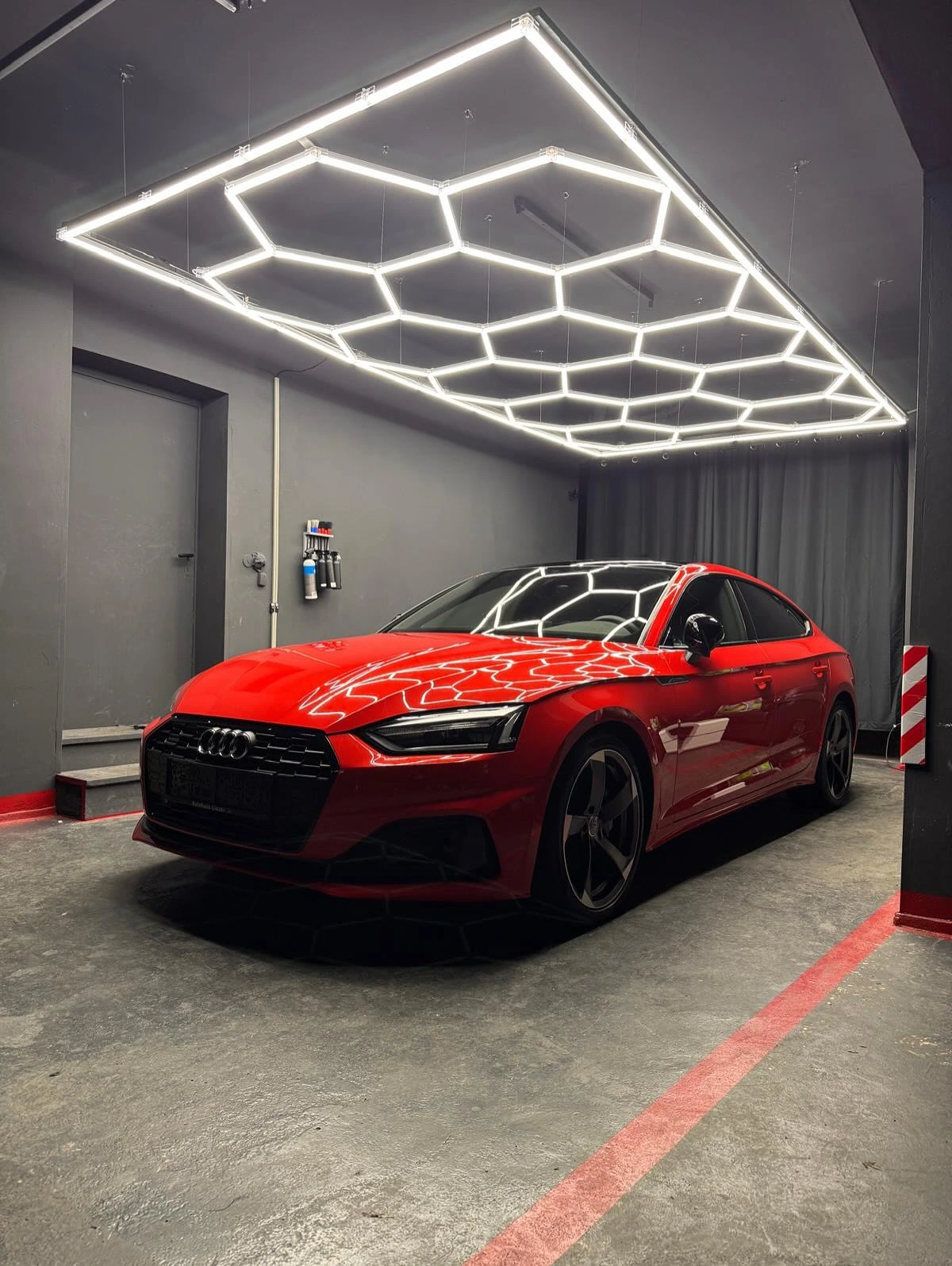 Roter Audi A5 Sportback nach der Politur