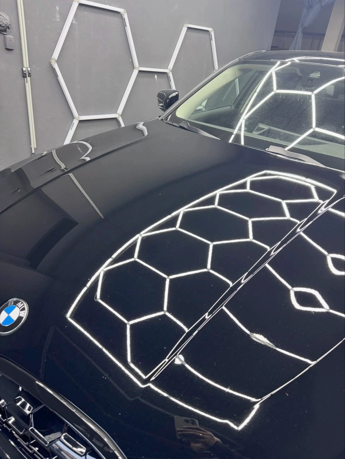 BMW Motorhaube nach der Politur